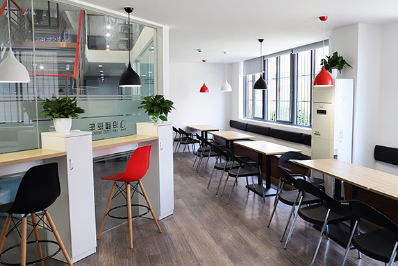 上海午夜AV免费观看公司