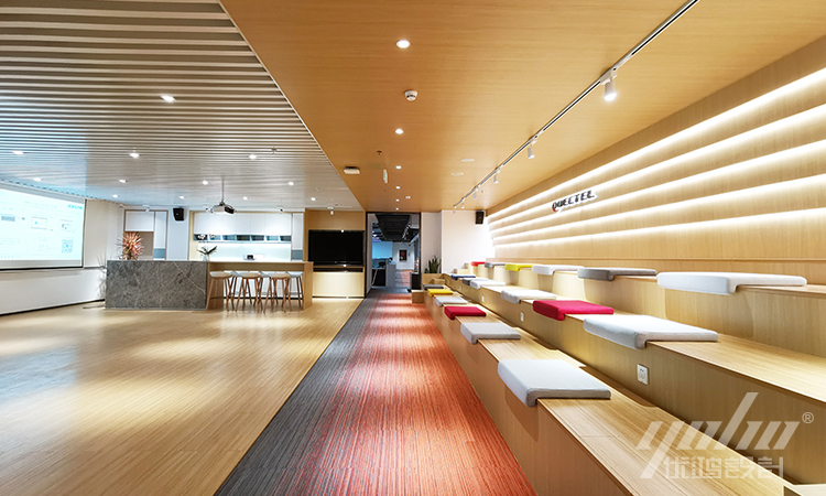 午夜AV免费观看公司